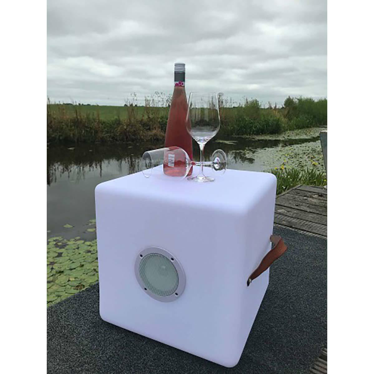 Nikki.Amsterdam The.Cube RGB LED & Lautsprecher jetzt kaufen - Aktionskönig